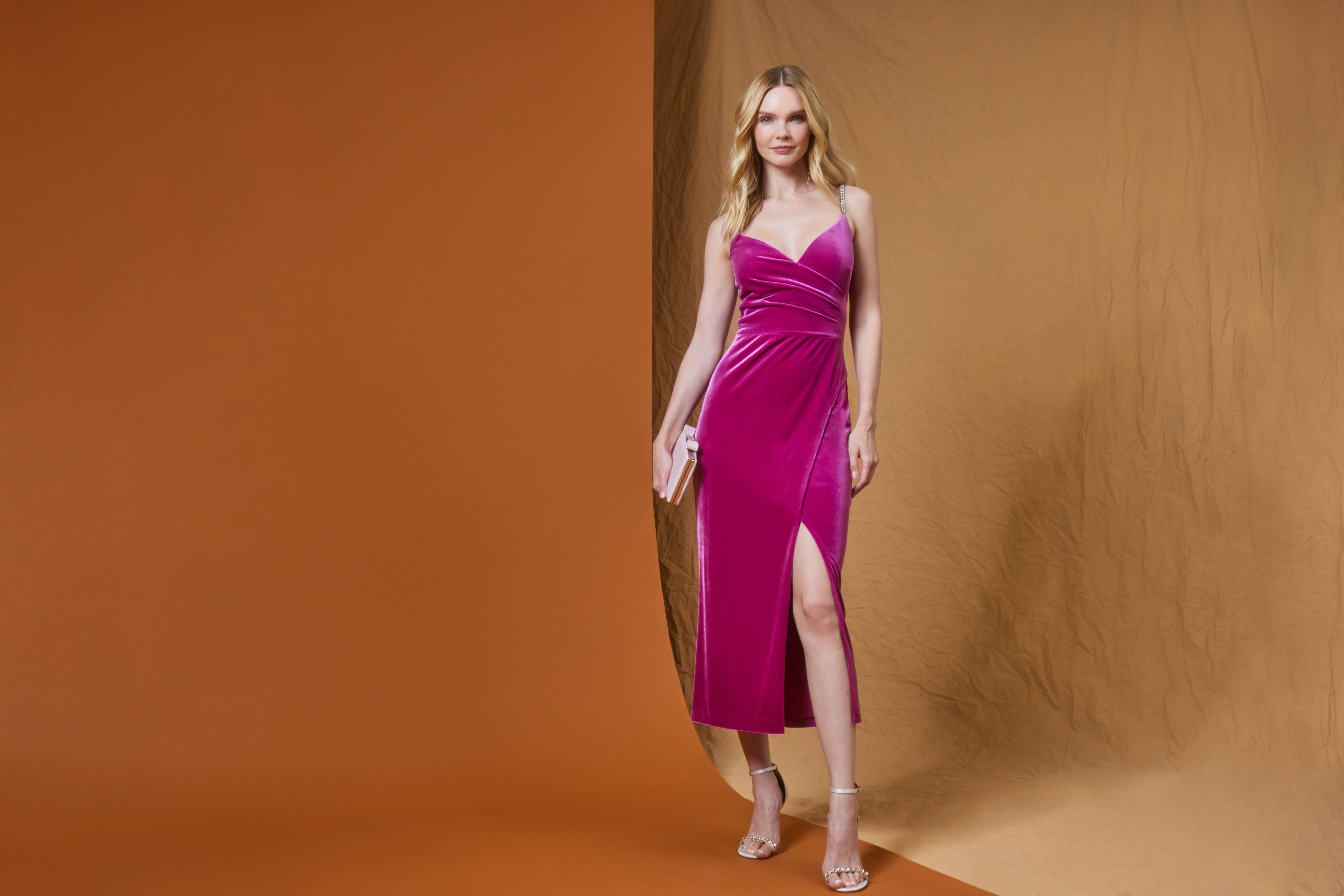 Ankle Length Dresses: The Perfect Choice for Petite Wedding Guests Adrianna Papell Ankle Length Dresses: The Perfect Choice for Petite Wedding Guests Adrianna Papell