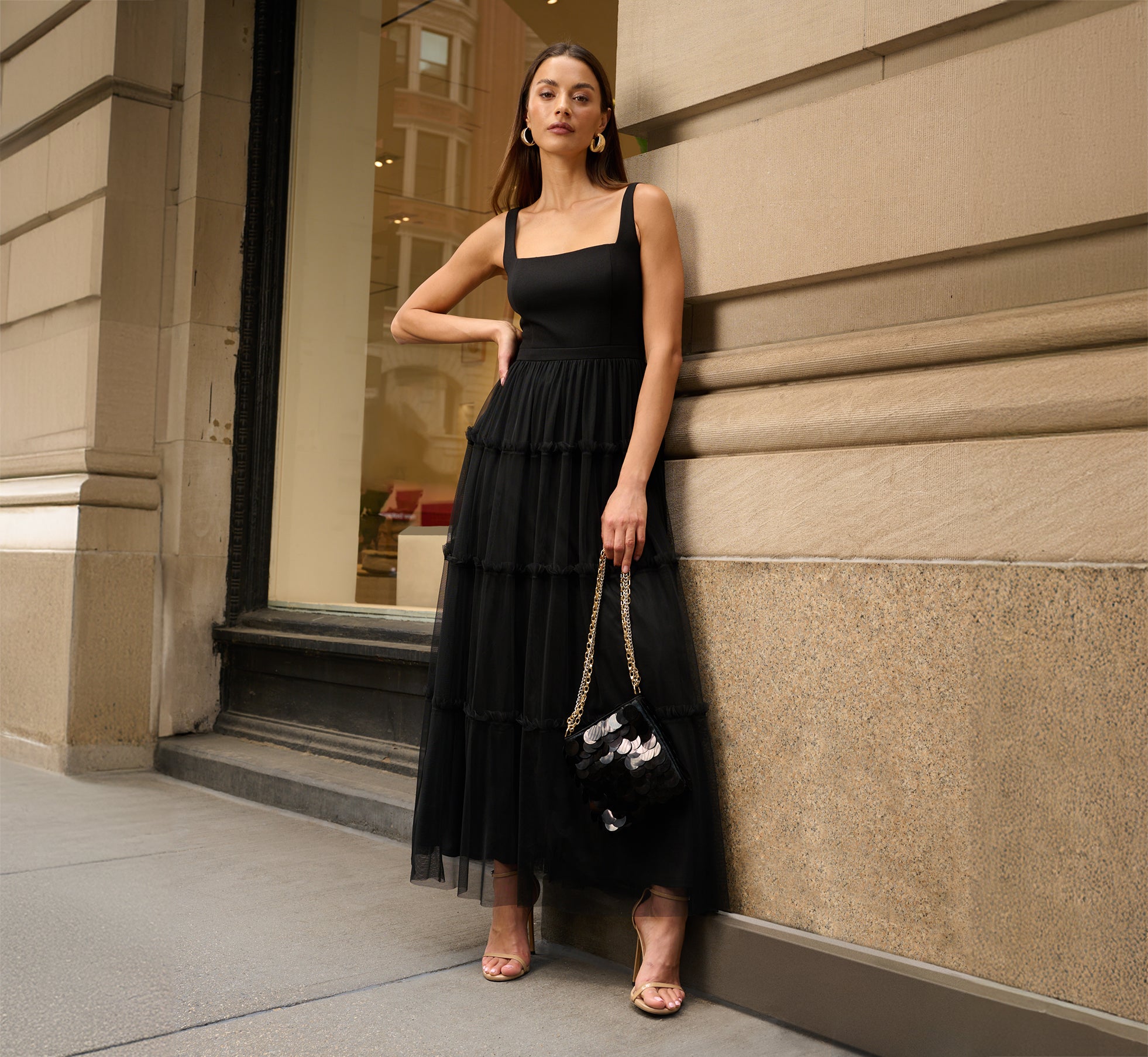 Sleeveless Midi Dress With Square Neck And Tiered Skirt In Black