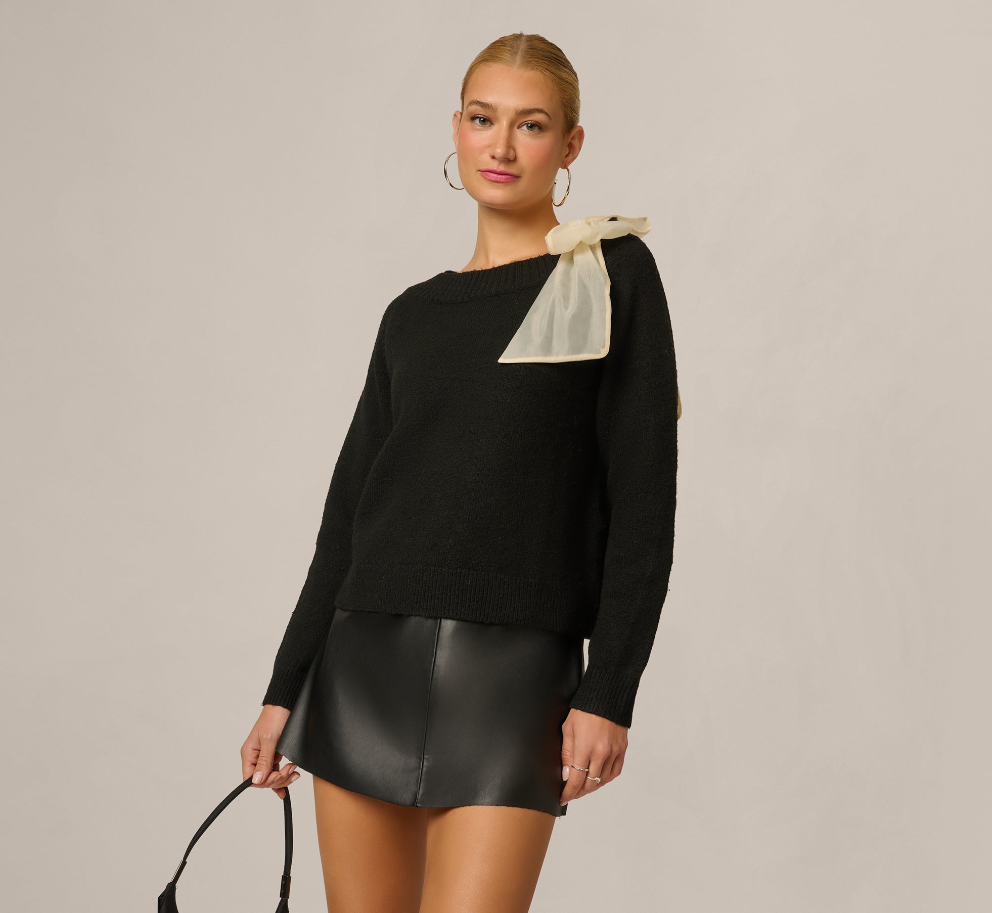 Long Sleeve Bow Shoulder Sweater In Black Cream 1