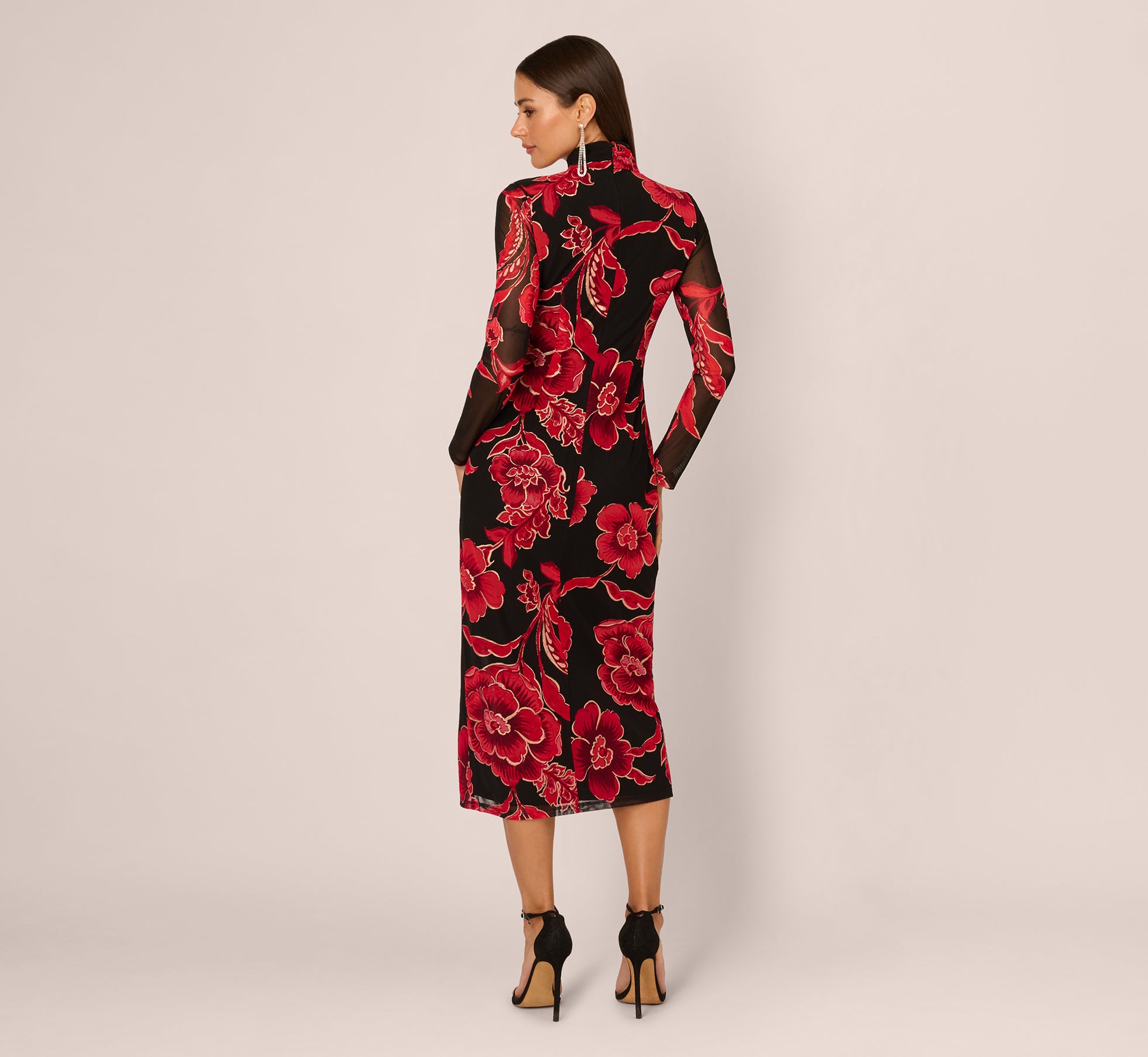 black floral foil printed mesh band collar bodycon dress Multi Colored Long Sleeve Midi product_family:704166 Cartoon Young Woman In %20The%20product%20images%20(without%20model)%20are%20closest%20to%20the%20true%20color%20of%20the%20item Size:IT42(M)