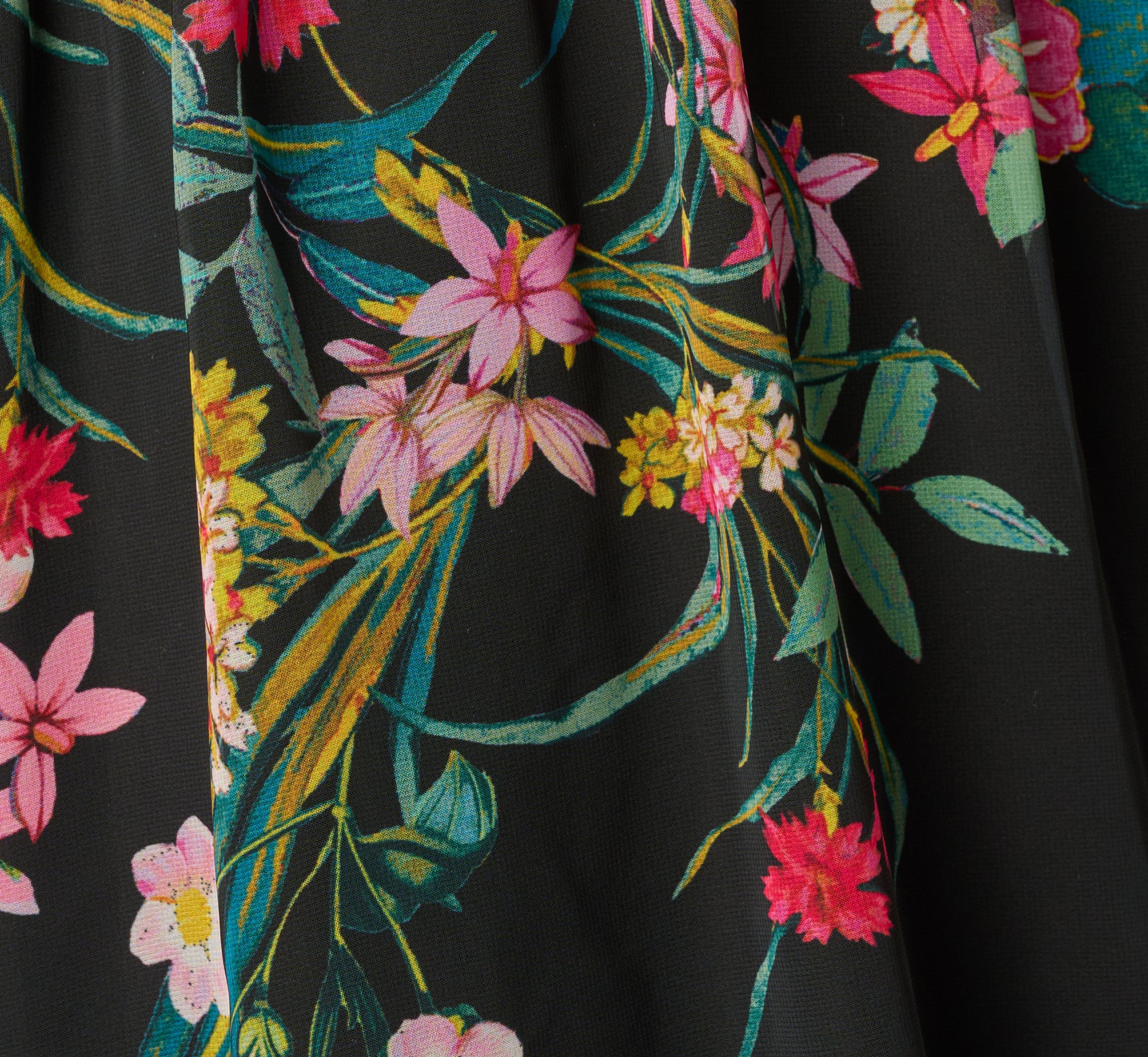 Black Long Sleeve Wildflower Print Short Dress Black Long Sleeve Wildflower Print Short Dress