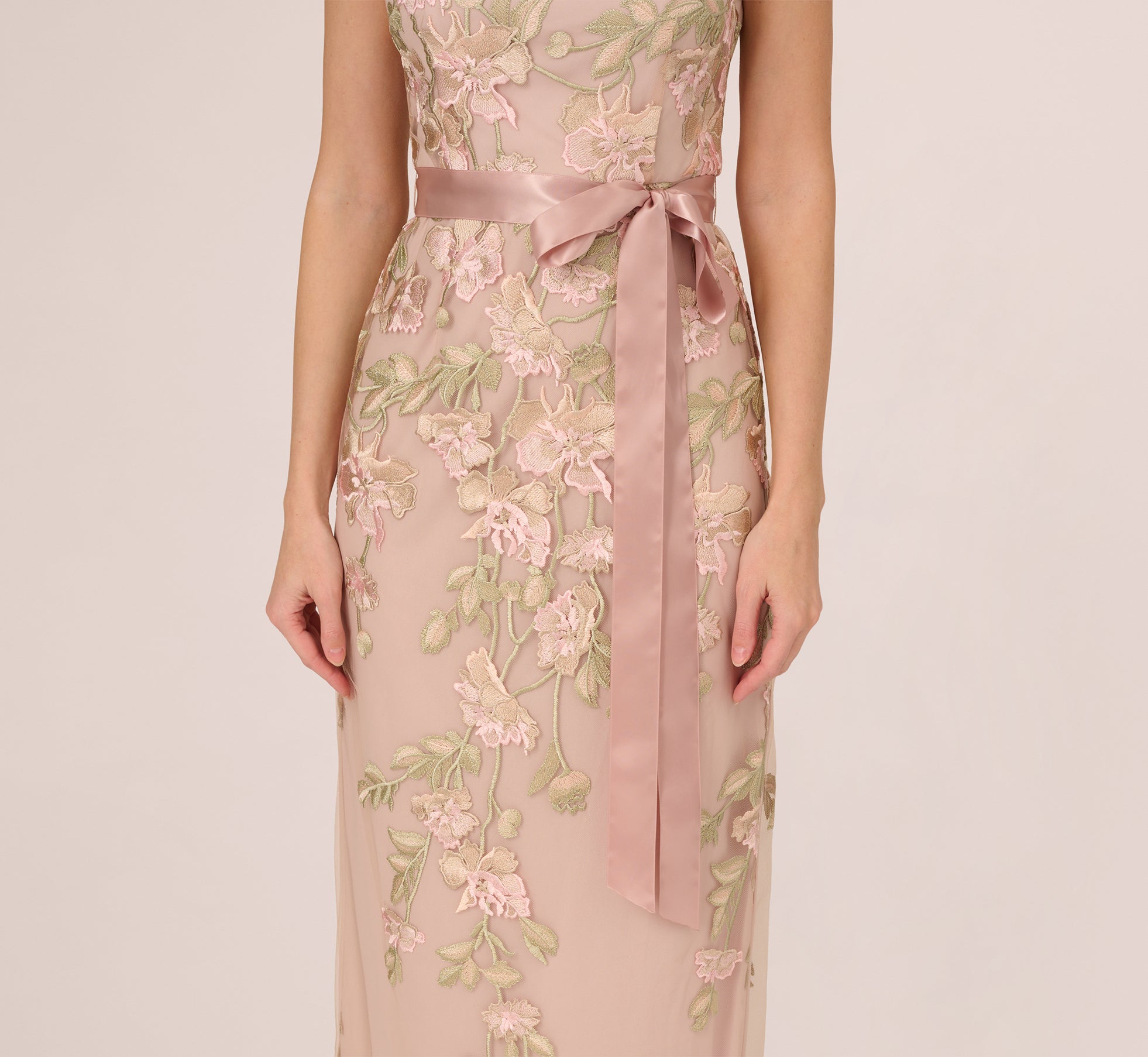 chinese dress ladies Short Sleeve Floral Embroidered Gown With Ribbon Tie Waist In Blush Nu