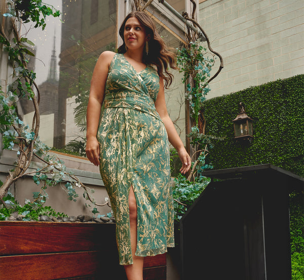 Plus Size Sleeveless Metallic Crinkle Midi Dress In Sage Gold Plus Size Sleeveless Metallic Crinkle Midi Dress In Sage Gold