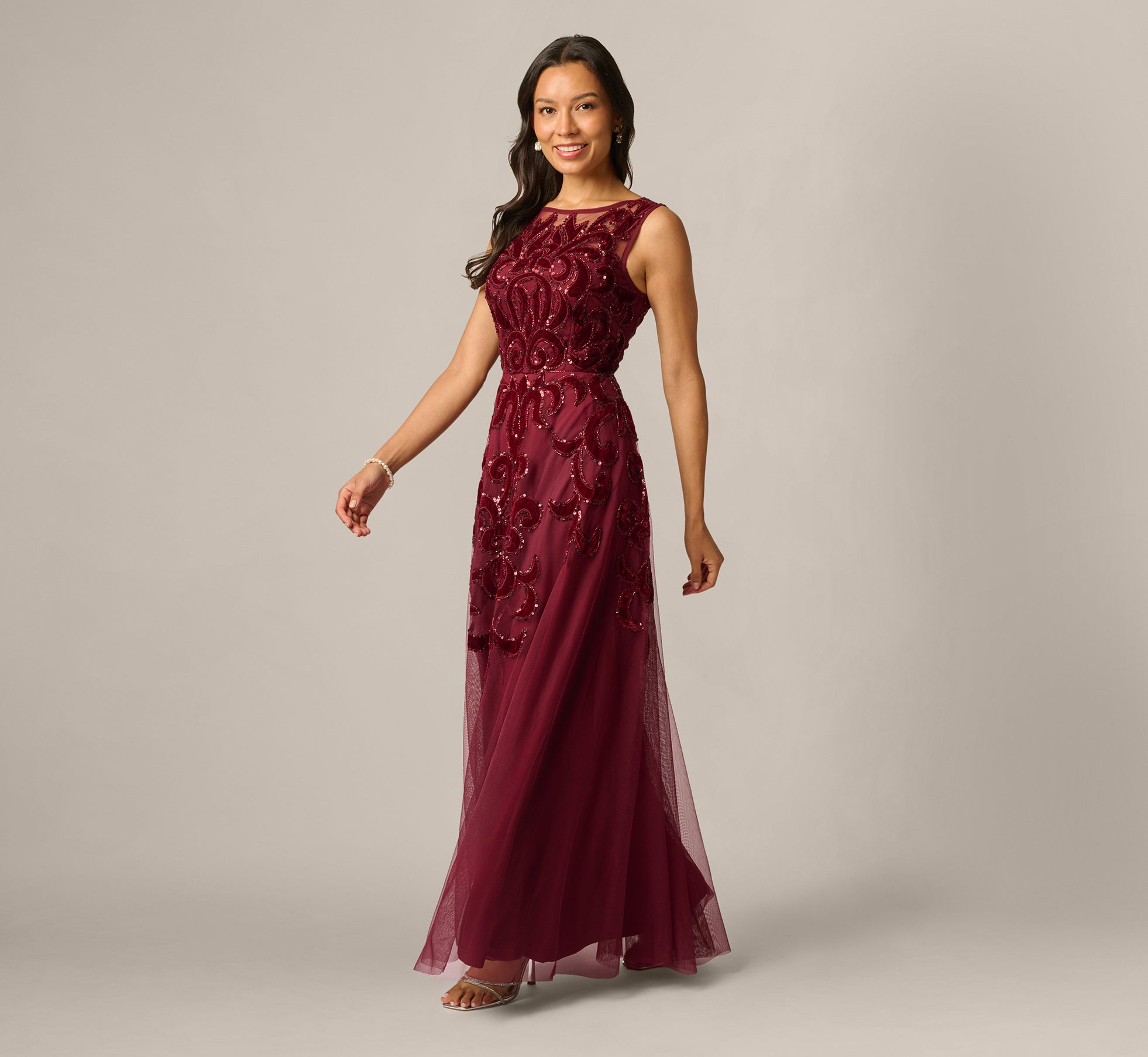 red evening dress petite Baroque Scroll Velvet Beaded Gown COLOR:Burgundy Multi carolina-herrera-black-white-striped-off-shoulder-midi-dress -classic-style-nyc-saint-laurent-black-hat-straw-ulla-johnson-bag12 - MEMORANDUM to for special occasions Fabric_Stretchy Fabric