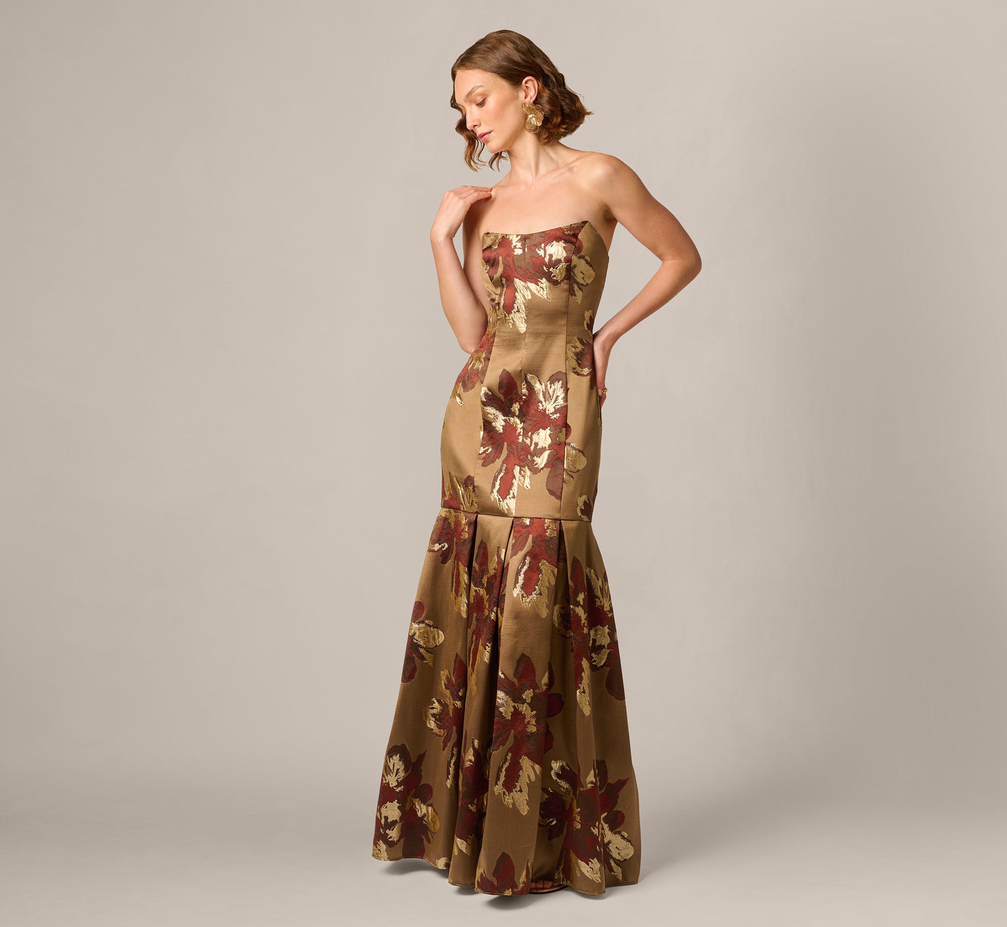 Strapless Cat Eye Metallic Floral Brocade Trumpet Gown In Brown Multi 1