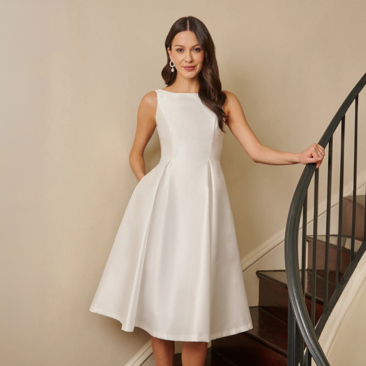 Courthouse & City Hall Wedding Attire Ideas for Brides & Guests - Adrianna Papell Courthouse & City Hall Wedding Attire Ideas for Brides & Guests - Adrianna Papell