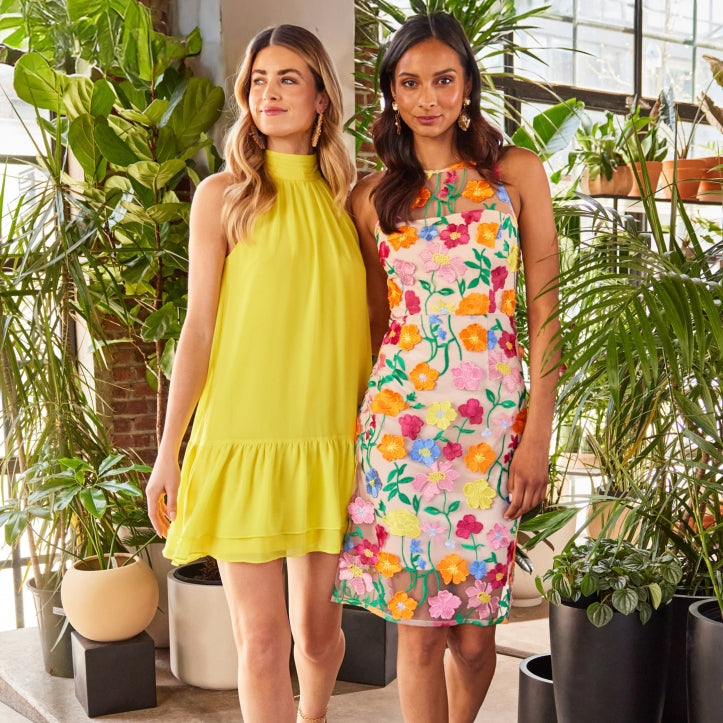 College Graduation Dresses: Guide to Your Big Day - Adrianna Papell College Graduation Dresses: Guide to Your Big Day - Adrianna Papell
