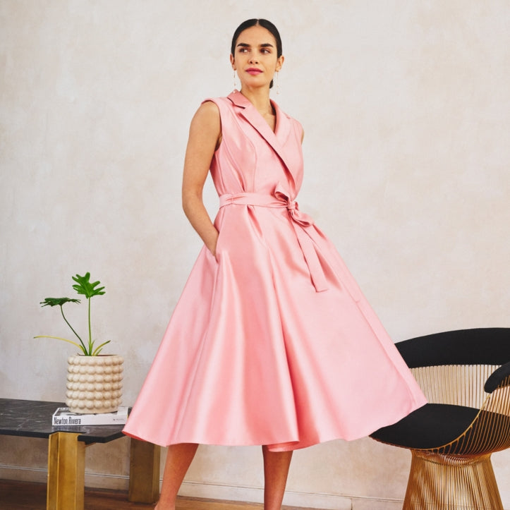 Commencement Dress Guide: Colors & Outfit Ideas - Adrianna Papell Commencement Dress Guide: Colors & Outfit Ideas - Adrianna Papell