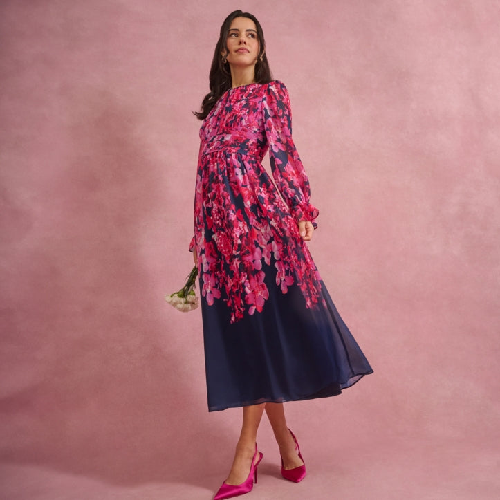 Modest Wedding Guest Dress Attire Ideas That Are Elegant & Stylish - Adrianna Papell Modest Wedding Guest Dress Attire Ideas That Are Elegant & Stylish - Adrianna Papell