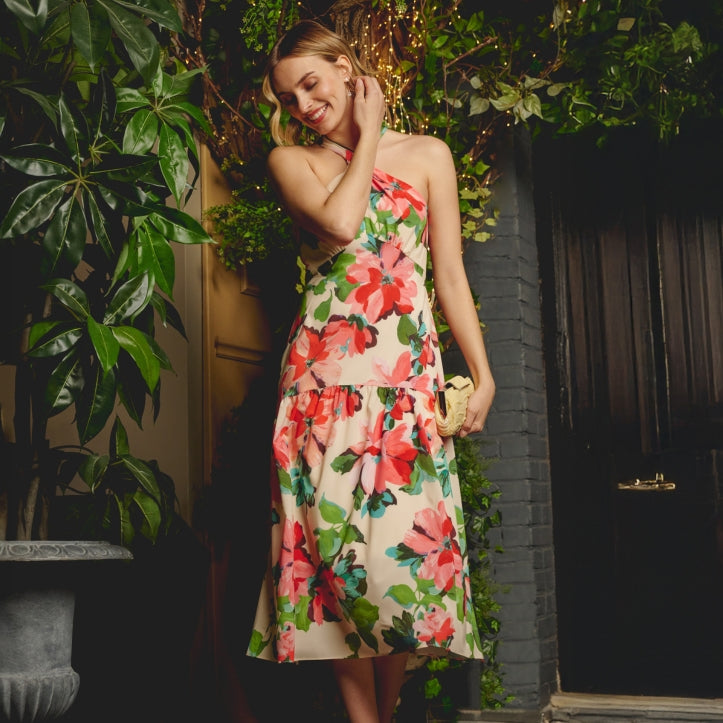 Tropical Cocktail Dress Guide: Outfit Ideas - Adrianna Papell Tropical Cocktail Dress Guide: Outfit Ideas - Adrianna Papell