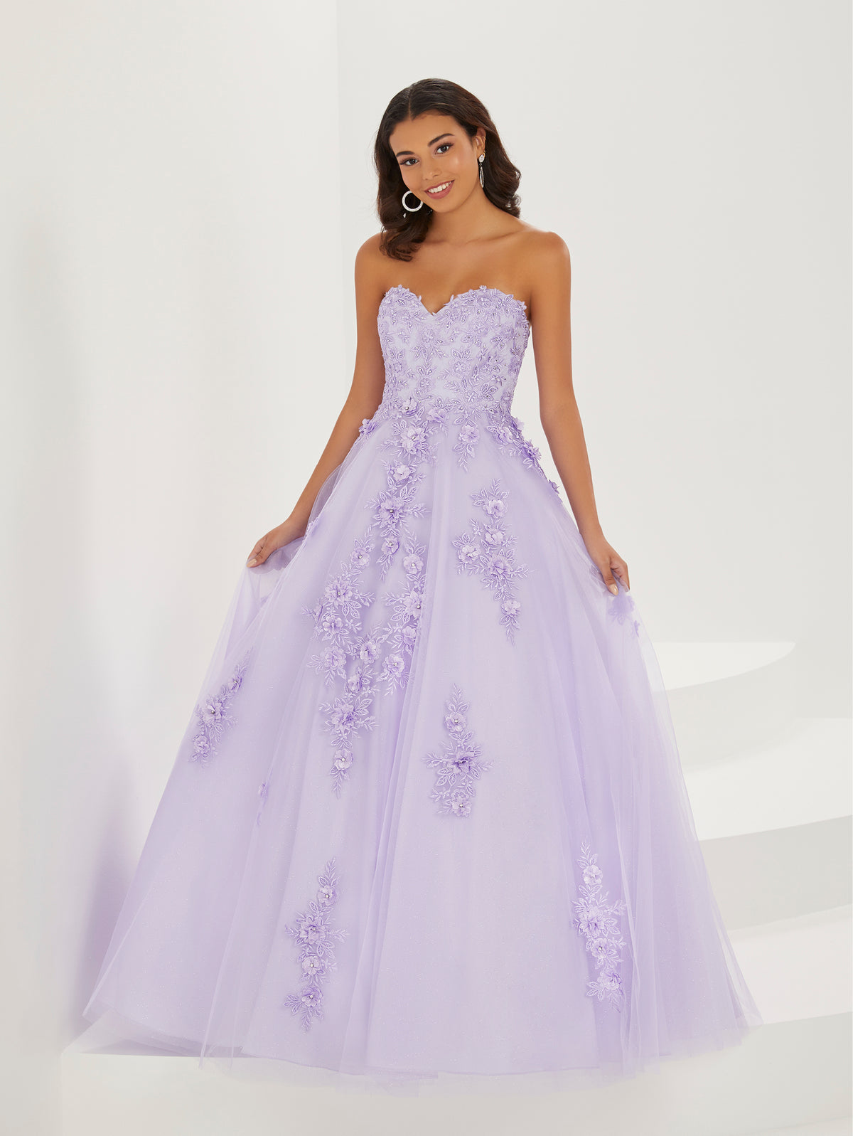 Lace and Tulle Sweetheart Gown
